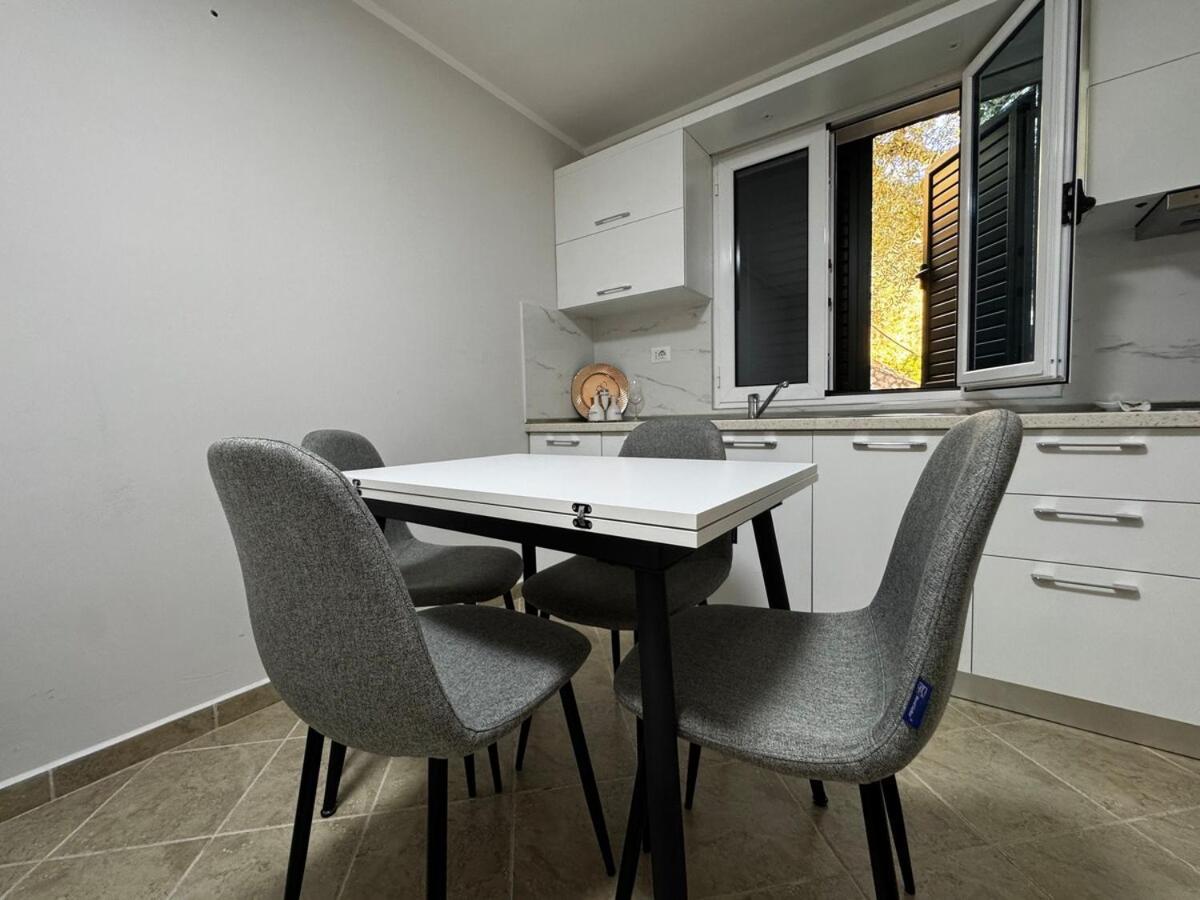 Premium Jonufer Apartament *